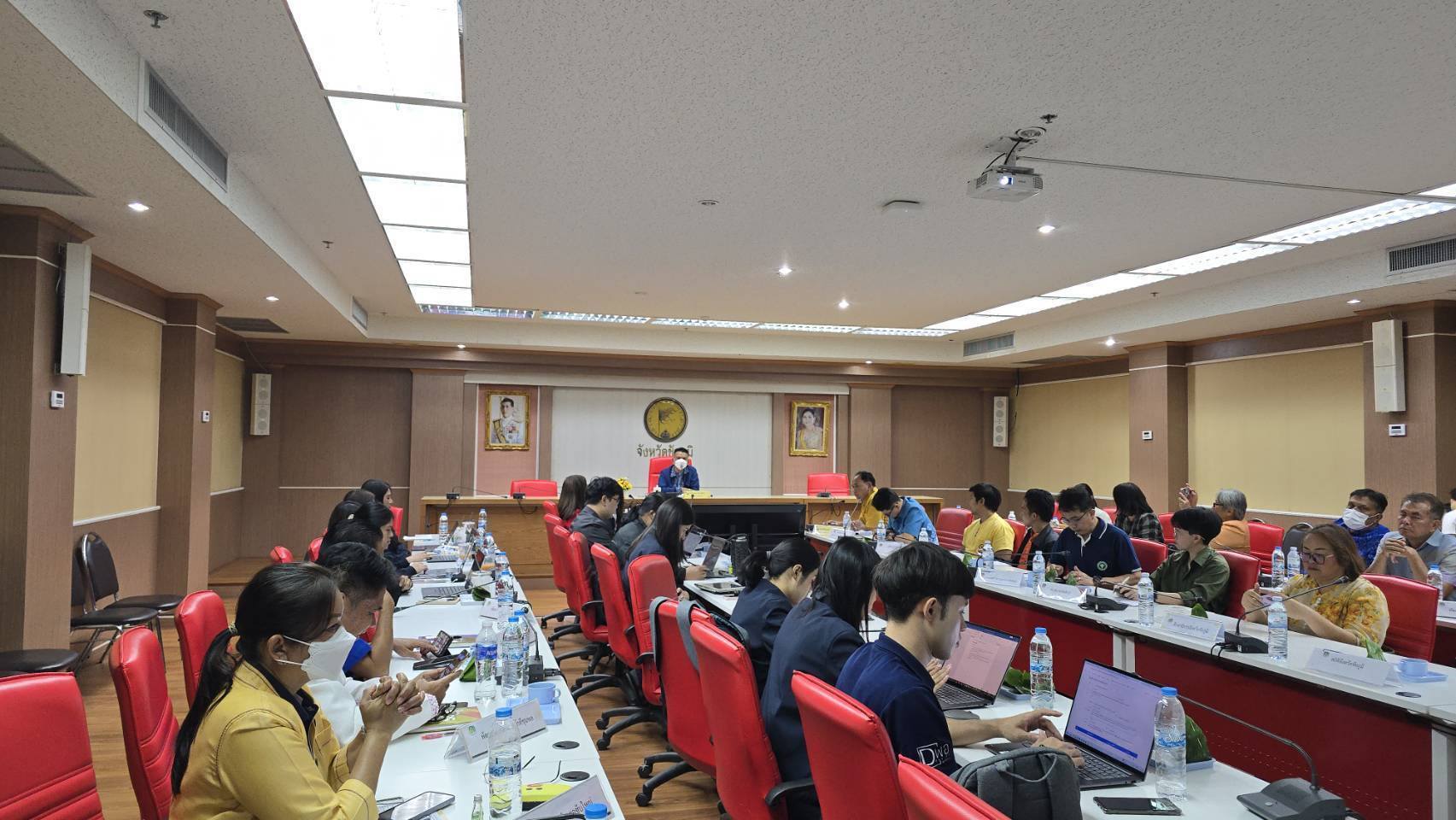 พช.ชัยภูมิ : สรุปผลการลงพื้นที่เพื่อติดตามผลสำเร็จการแก้ไขปัญหาความยากจนและพัฒนาคนทุกช่วงวัยอย่างยั่งยืนตามหลักปรัชญาเศรษฐกิจพอเพียง ร่วมกับสำนักงานสภาพัฒนาการเศรษฐกิจและสังคมแห่งชาติ (สศช.) ในพื้นที่อำเภอภูเขียว  จังหวัดชัยภูมิ